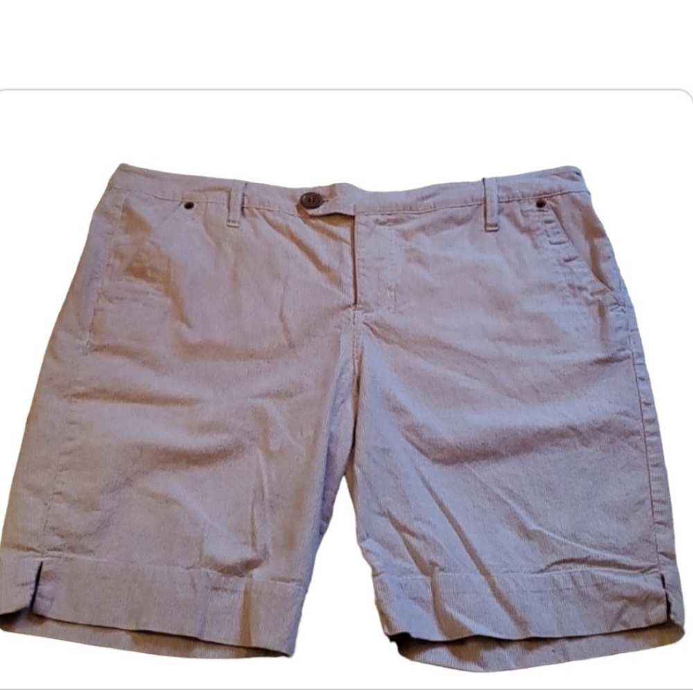 Gloria Vanderbilt Shorts Bermuda Size 16 Petite Tan Khaki Stipe Old Money